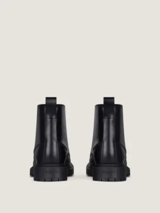 Lace up Boots in Leather